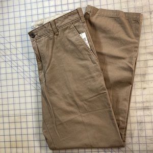 NWT IZOD Saltwater Straight Brown Chino 32x32
